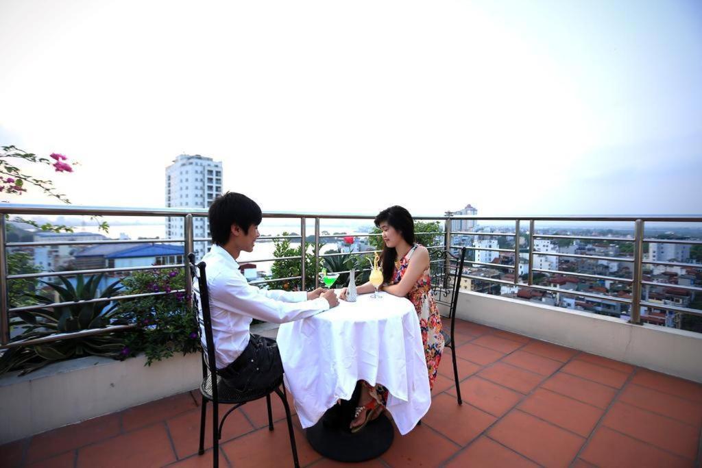 Moon View Hotel - 65 Cua Bac - By Bay Luxury Hanoi Eksteriør bilde
